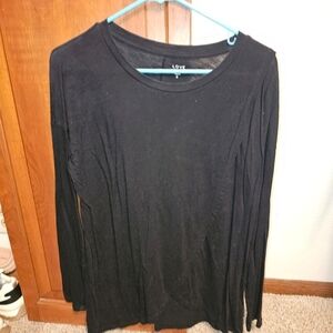 LOVE Women's Black Long-Sleeve Women's Nursing Top